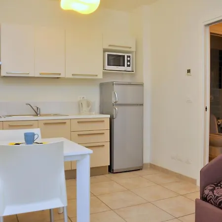 Apartment Modern Near The And Close To The